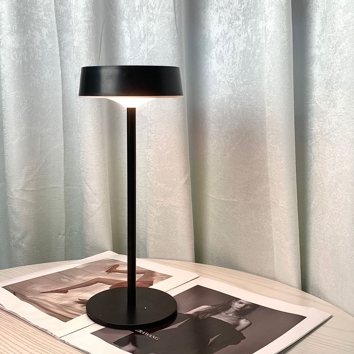 Strailine Solar Charging Cordless Table Lamp IP67 Waterproof Stepless Dimming for Indoor and Outdoor